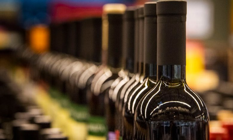Фото - «Известия»: онлайн-продажи российских вин начнутся в Москве с ноября 2023 года
